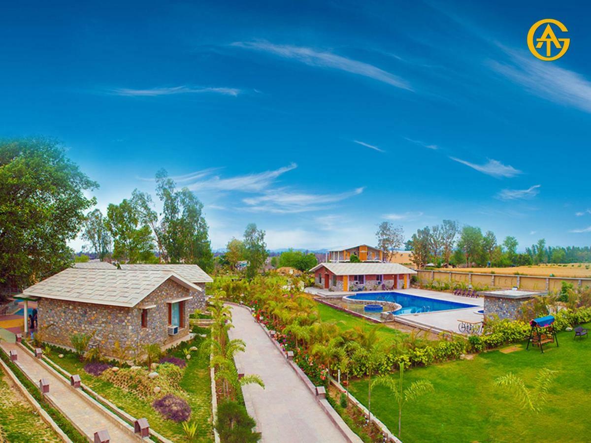 Tag Resorts The Banyan Retreat Рамнаґар Екстер'єр фото
